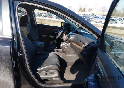 2017 Honda Cr-V Touring from USA, damaged, VIN 5J6RW2H9XHL049859